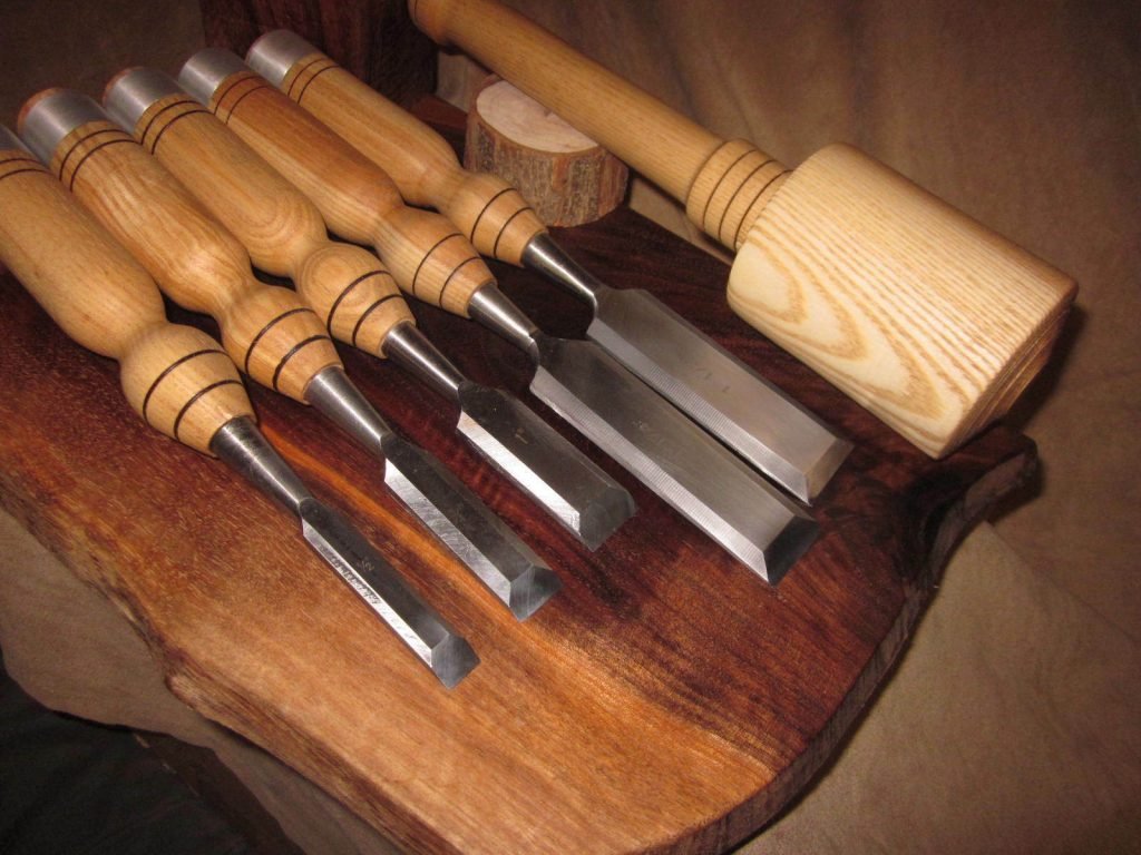 5 Piece Ash Timber Frame Wood Chisel Set with 16oz Carving / Striking